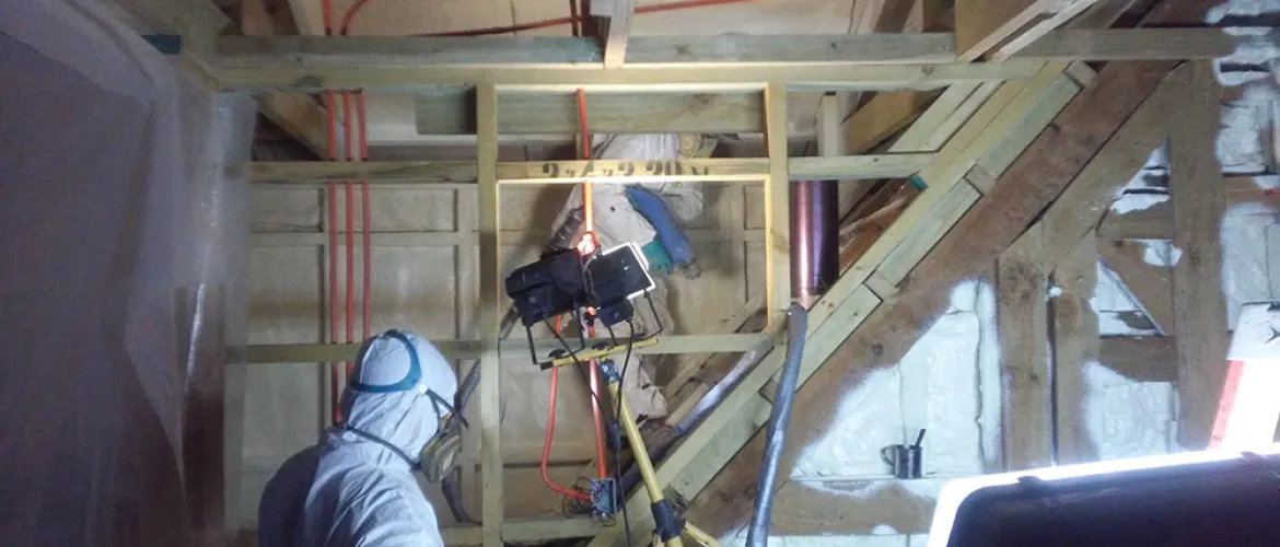 Aislación de vivienda particular en cubierta interior