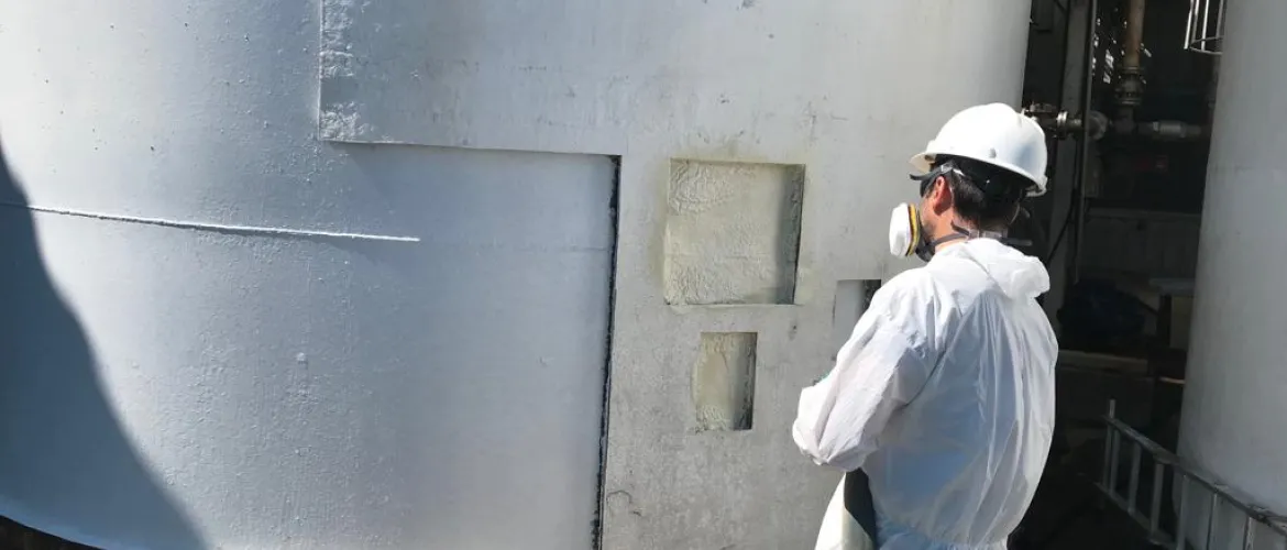 Reparación TK Camanchaca con Poliuretano Proyectado